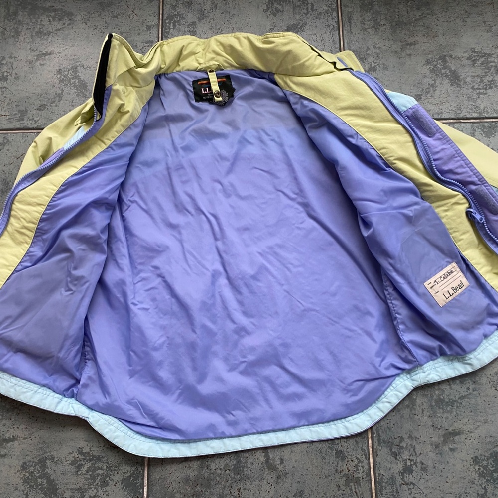 L.L. Bean Kid's Lightweight Ski Jacket - Picture 7 of 11